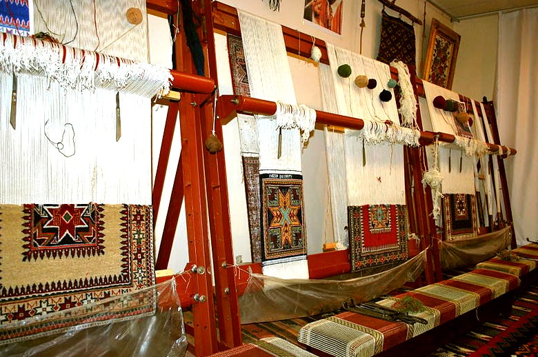 Oriental Rug Looms